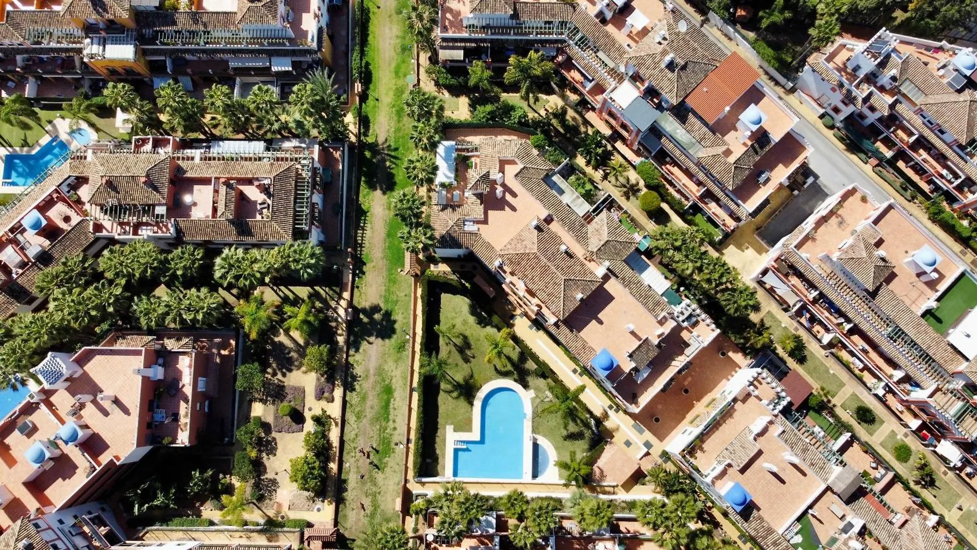 Apartment Luna Blanca Golf By Eaw Homes Estepona