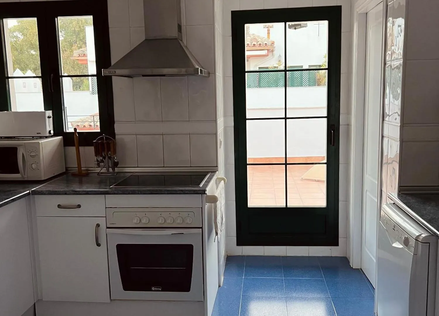Luna Blanca Golf By Eaw Homes Estepona Apartment