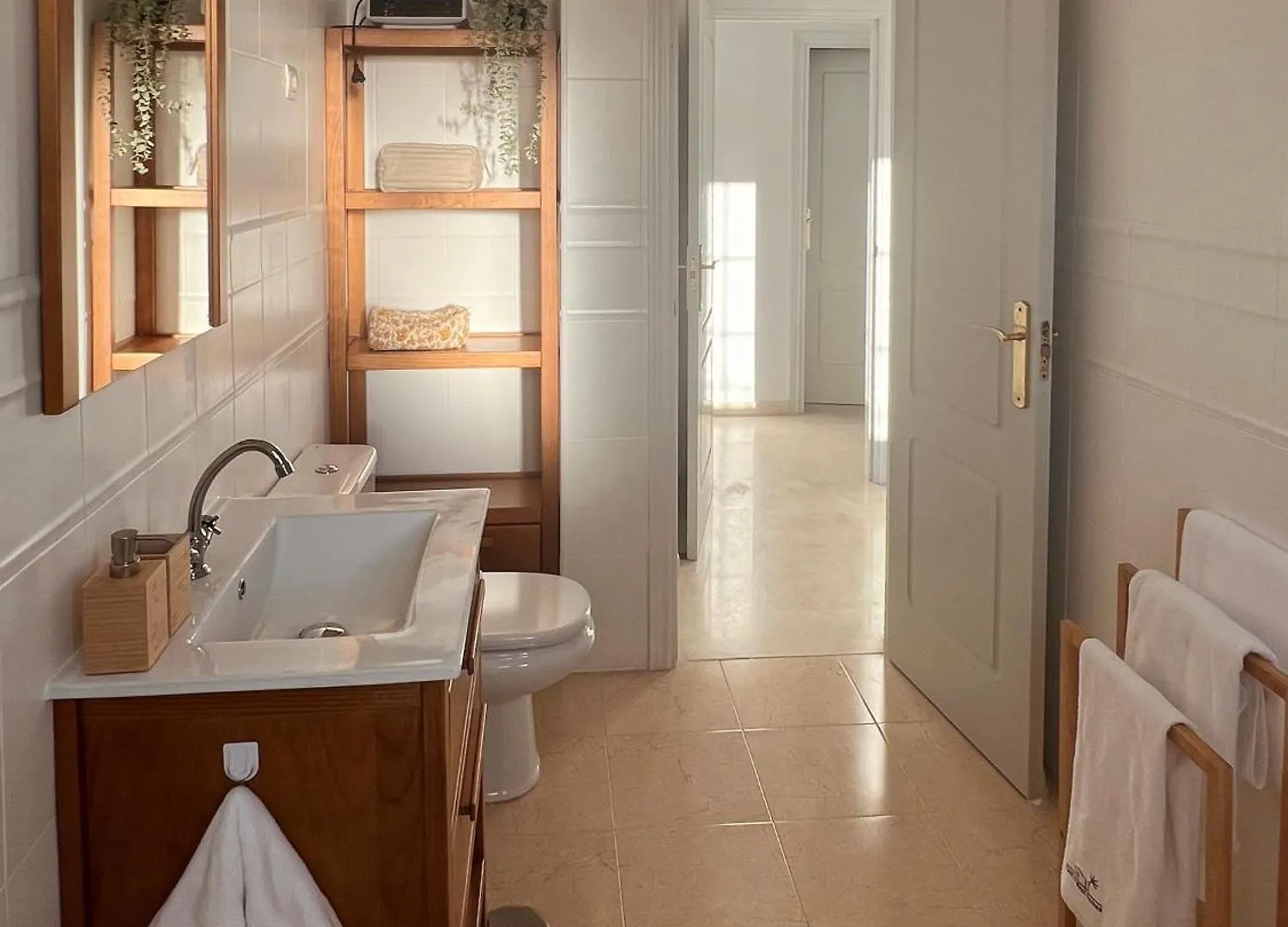 Luna Blanca Golf By Eaw Homes Estepona