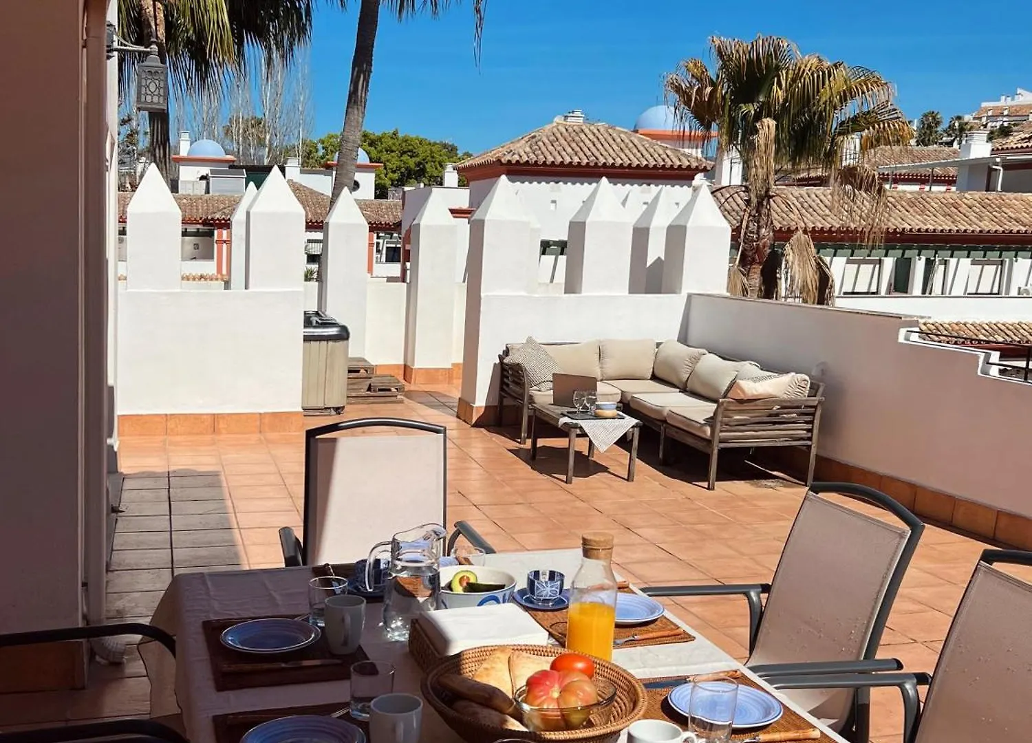 Luna Blanca Golf By Eaw Homes Estepona